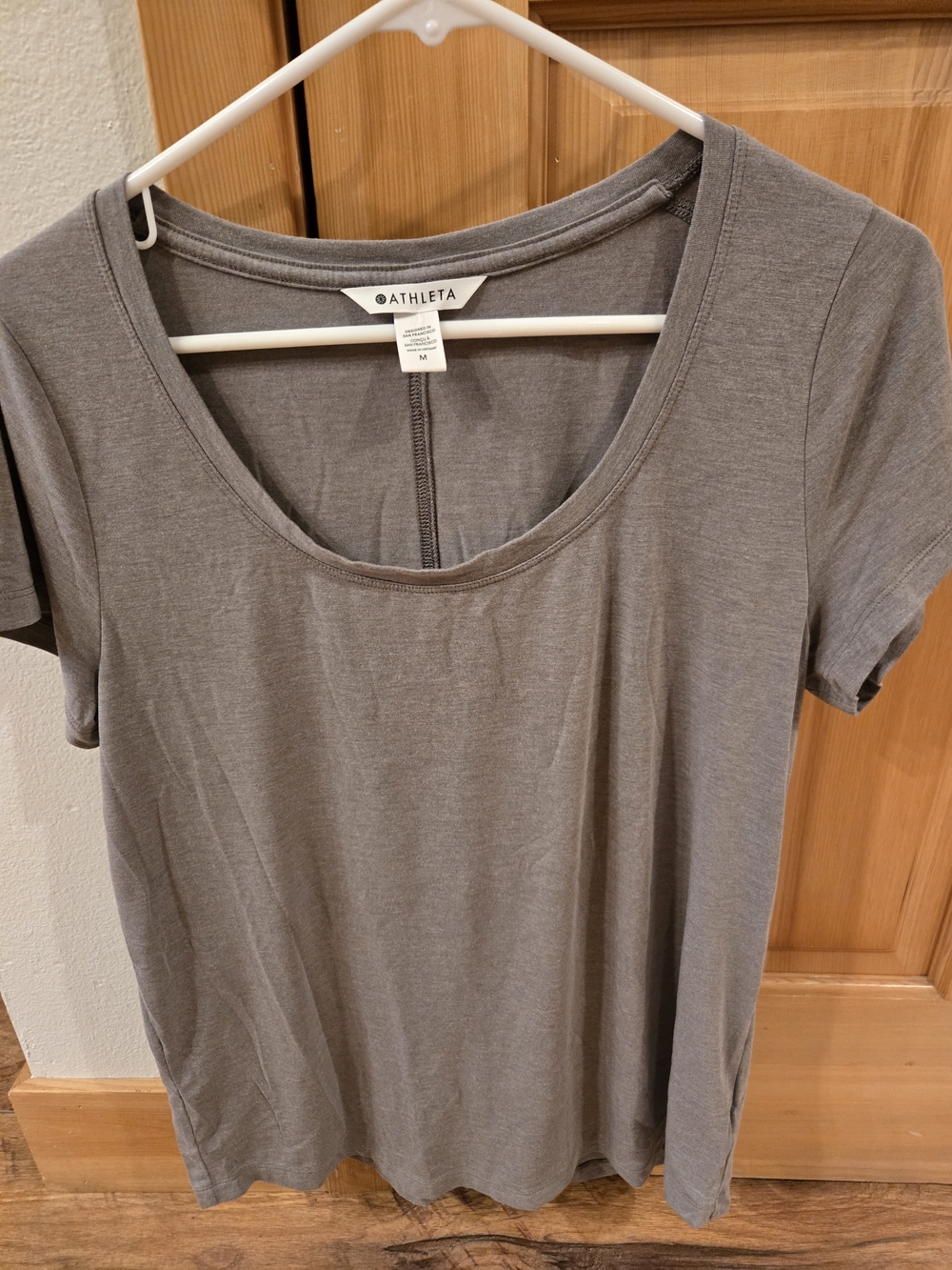 Athleta Women's Gray Scoop Neck Tee